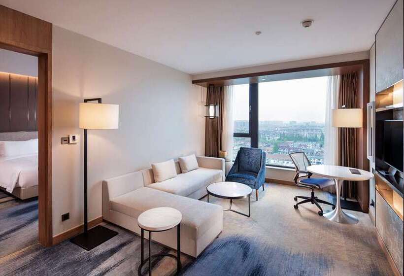 جناح ديلوكس سرير كينج, Conrad Hangzhou Tonglu