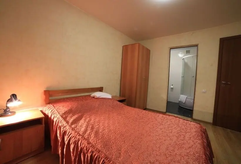 Chambre Standard Individuelle, Gerda