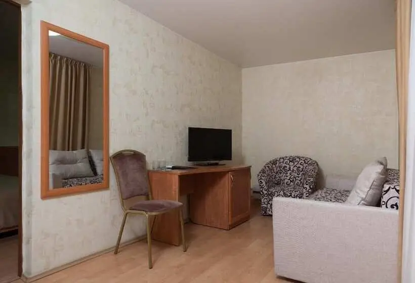 Chambre Familiale, Gerda