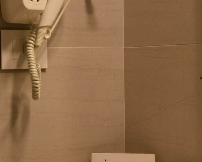 اتاق استاندارد, Mateus