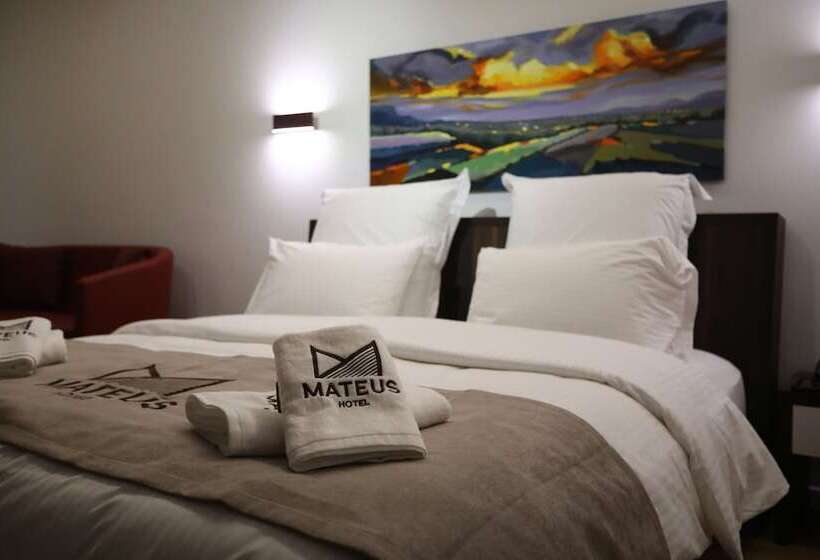 اتاق سوپریور, Mateus