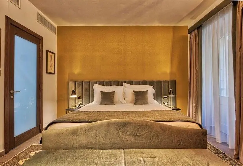اتاق لوکس با بالکن, Palazzo Rosaria Boutique