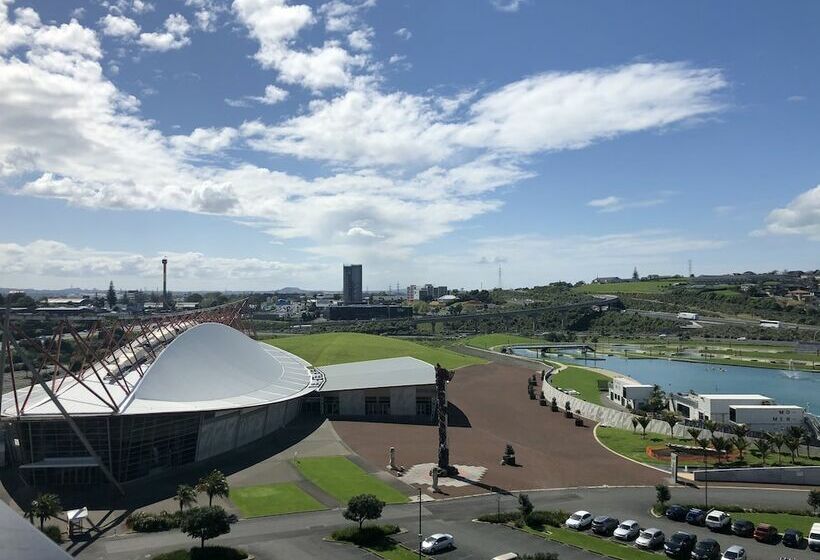 חדר דלוקס, Ramada Suites By Wyndham Auckland Manukau Pacfic Centre