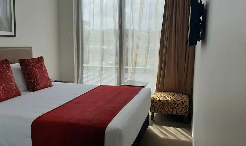 اتاق لوکس, Ramada Suites By Wyndham Auckland Manukau Pacfic Centre