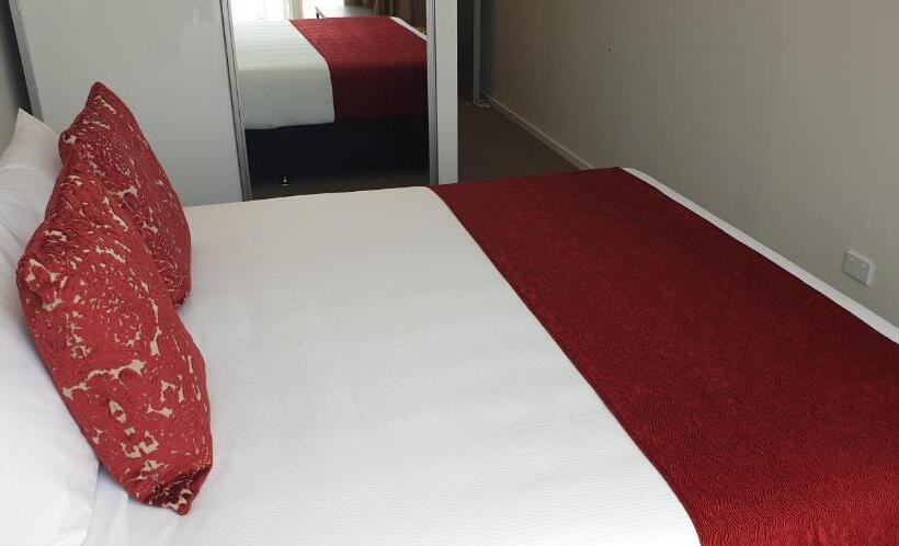 חדר דלוקס, Ramada Suites By Wyndham Auckland Manukau Pacfic Centre