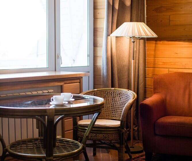 סוויטת דלוקס עם נוף לנהר, Villa Fortecia