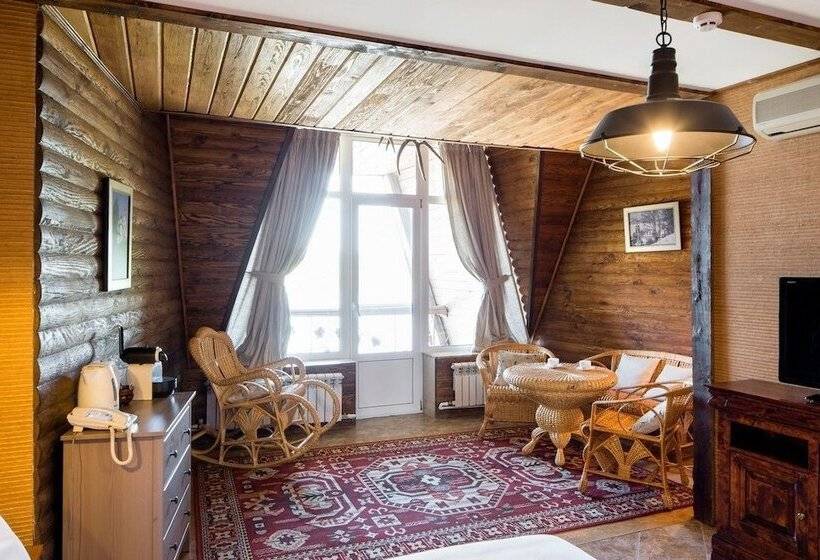 סוויטת דלוקס עם נוף לנהר, Villa Fortecia