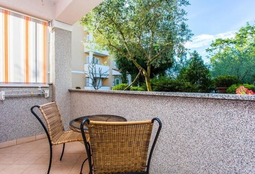 اتاق استاندارد با چشم‌انداز باغ, Villa Milcetic