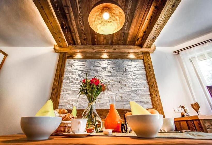 豪华两卧室公寓, Alpine Mountain Chalet