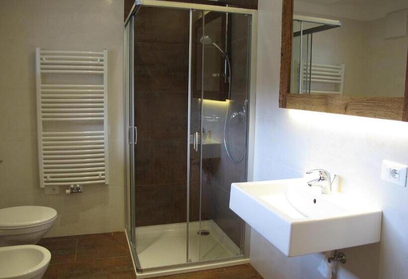 豪华两卧室公寓, Alpine Mountain Chalet