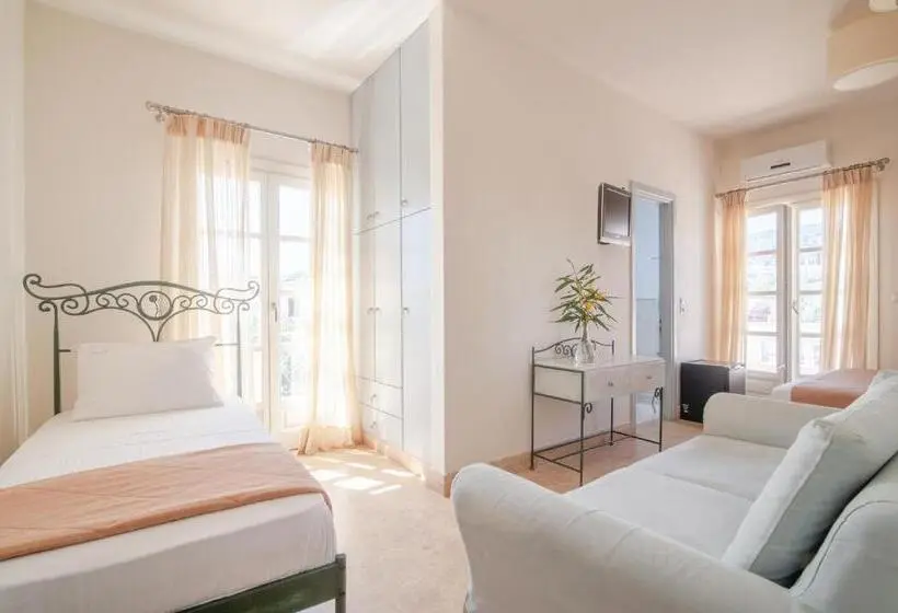 Chambre Triple Standard, Mimoza