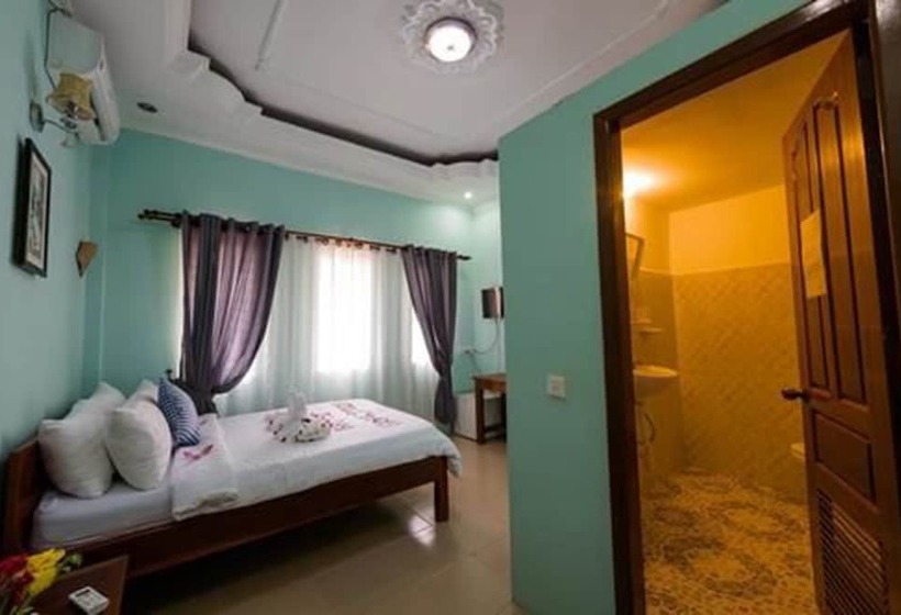 اتاق استاندارد یک نفره, Nika's House