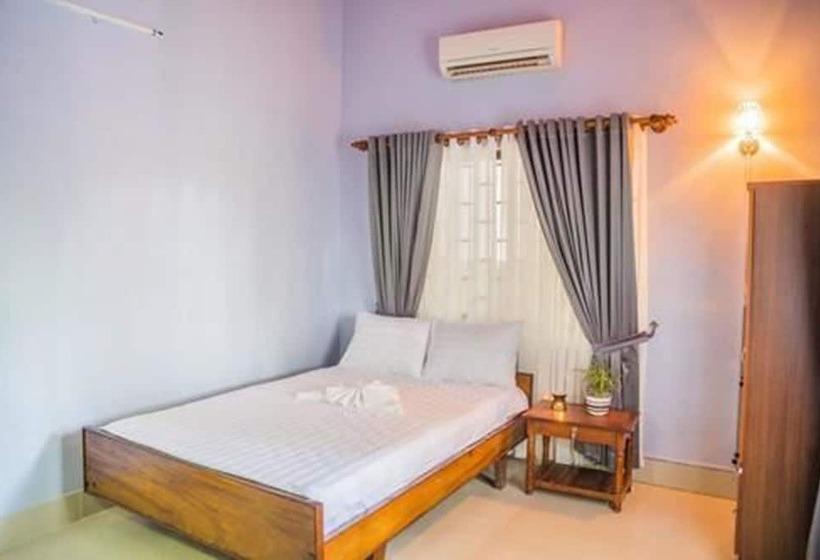 اتاق استاندارد یک نفره, Nika's House