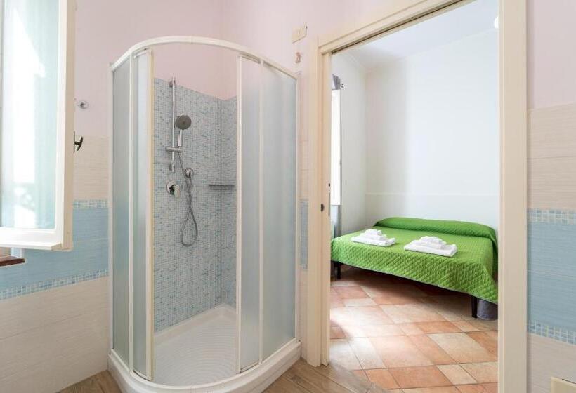 Номер Стандарт, Palau Marco Polo