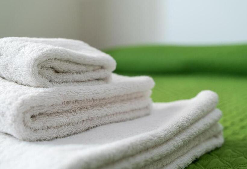 Номер Стандарт, Palau Marco Polo