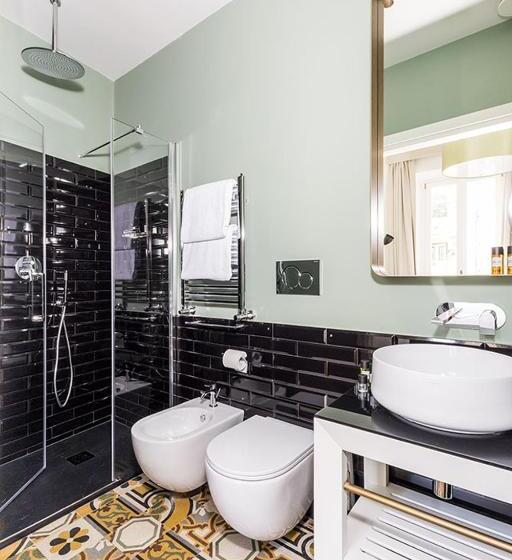 חדר בסיסי, Parisii Luxury Relais Rome