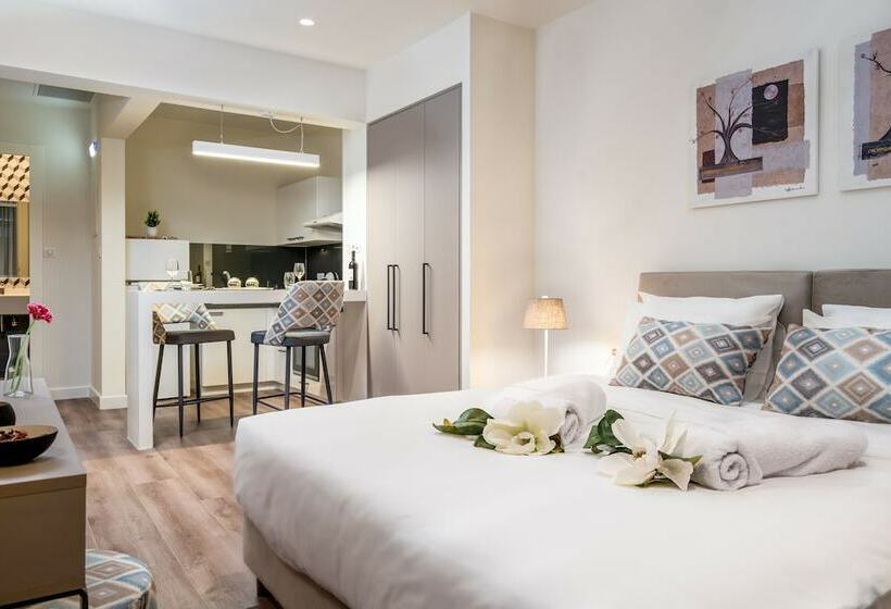 スーペリアールーム, Urban Nest   Suites & Apartments