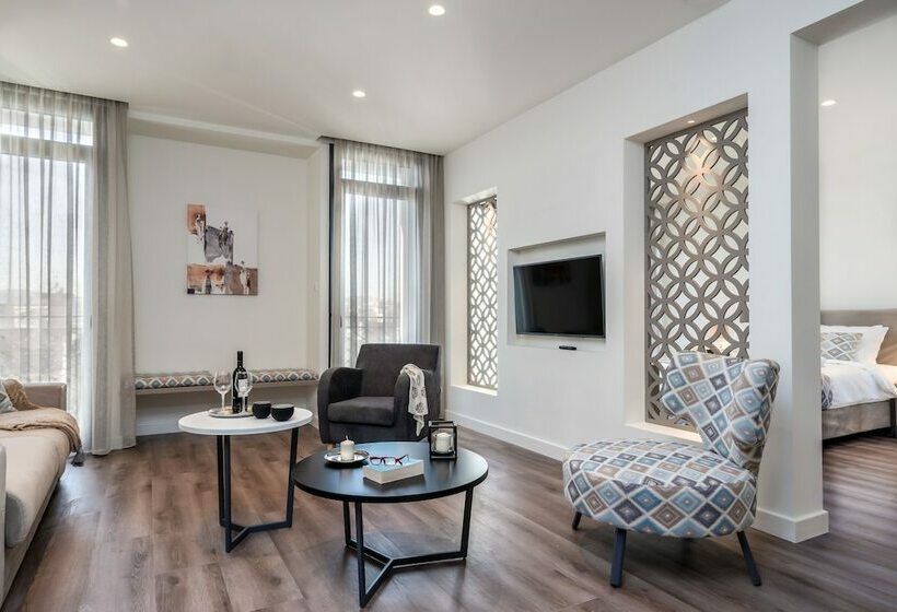 エクゼクティブスイート, Urban Nest   Suites & Apartments