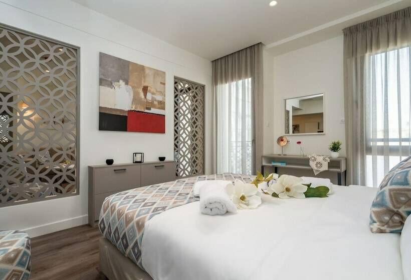 バルコニー付スイート, Urban Nest   Suites & Apartments