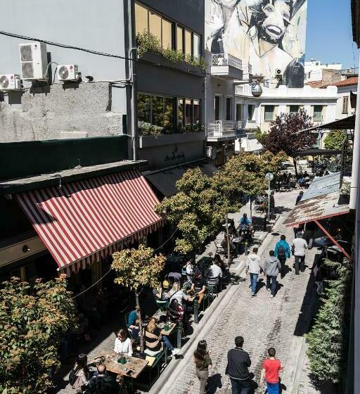 エクゼクティブスイート, Urban Nest   Suites & Apartments