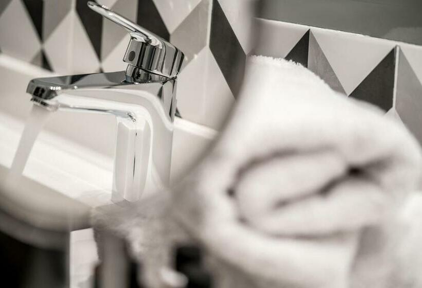 スタンダードルーム, Urban Nest   Suites & Apartments