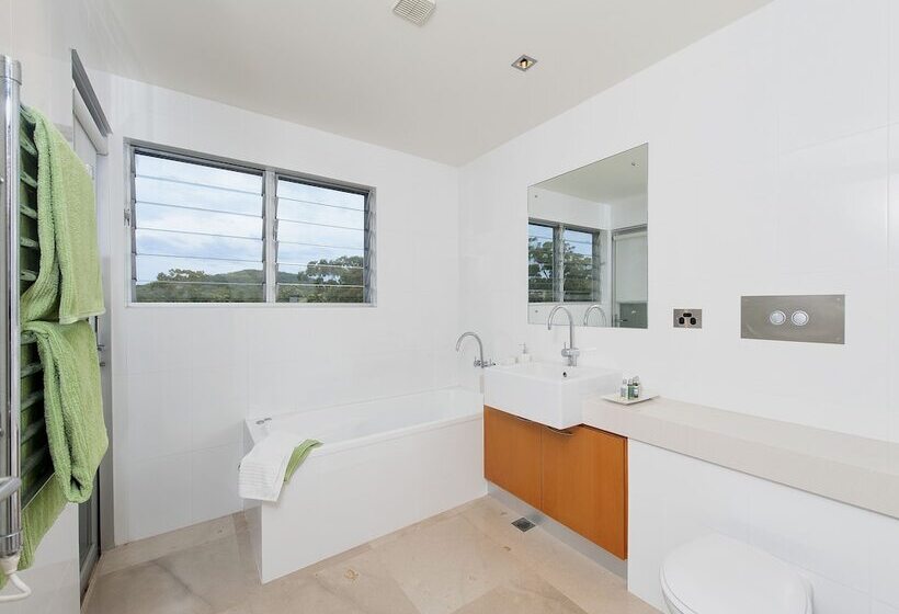 شقة دور أخير غرفة نوم واحدة, The Penthouse At Little Beach