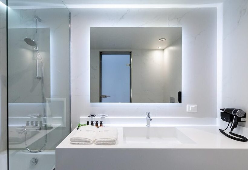 Трехместный Superior Вид на Море, Messinian Icon