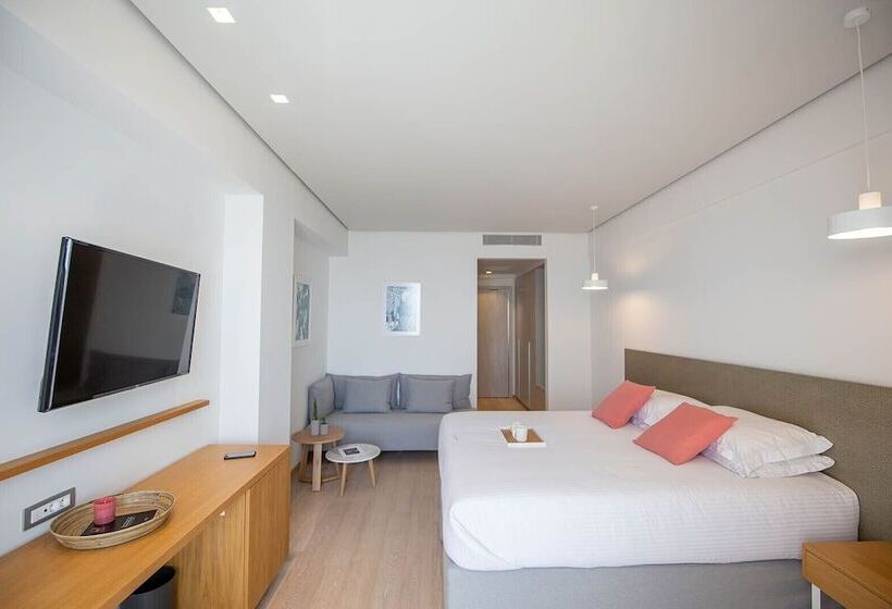 Трехместный Superior Вид на Море, Messinian Icon