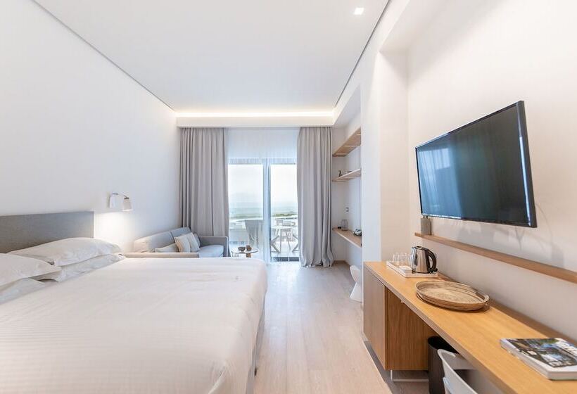 Трехместный Superior Вид на Море, Messinian Icon