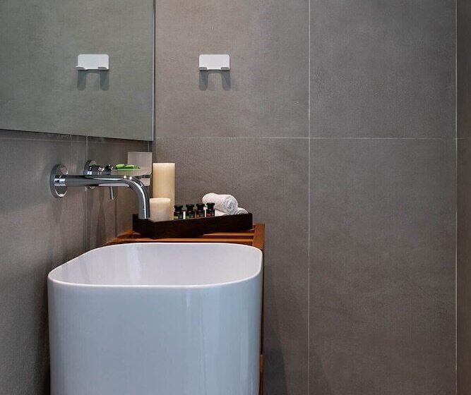 Полулюкс Вид на Море, Messinian Icon