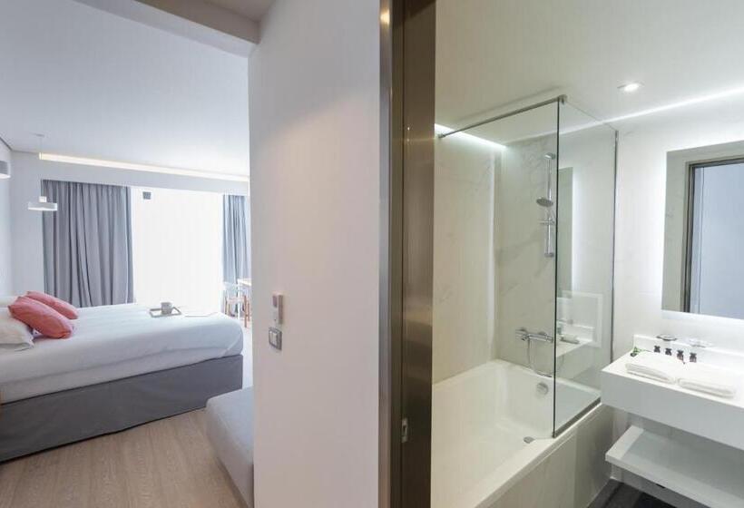 Трехместный Superior Вид на Море, Messinian Icon