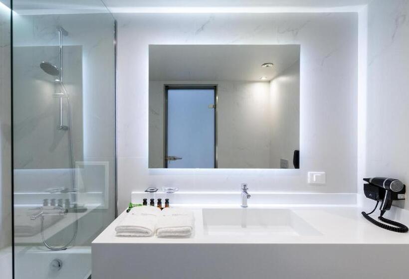 Четырехместный Номер Superior, Messinian Icon