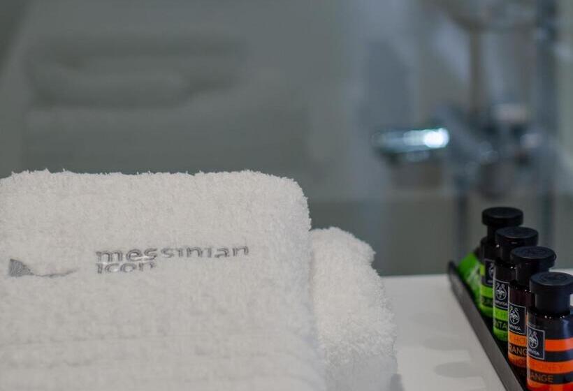 Четырехместный Номер Superior, Messinian Icon