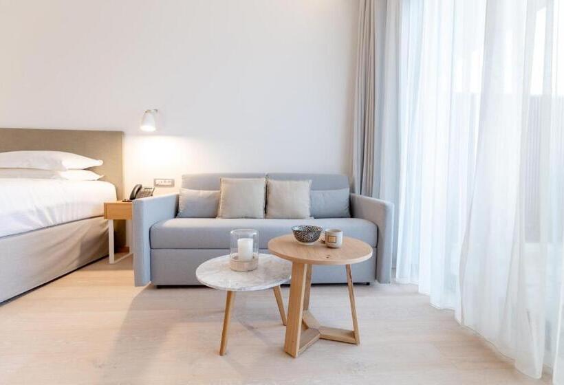 Четырехместный Номер Superior, Messinian Icon