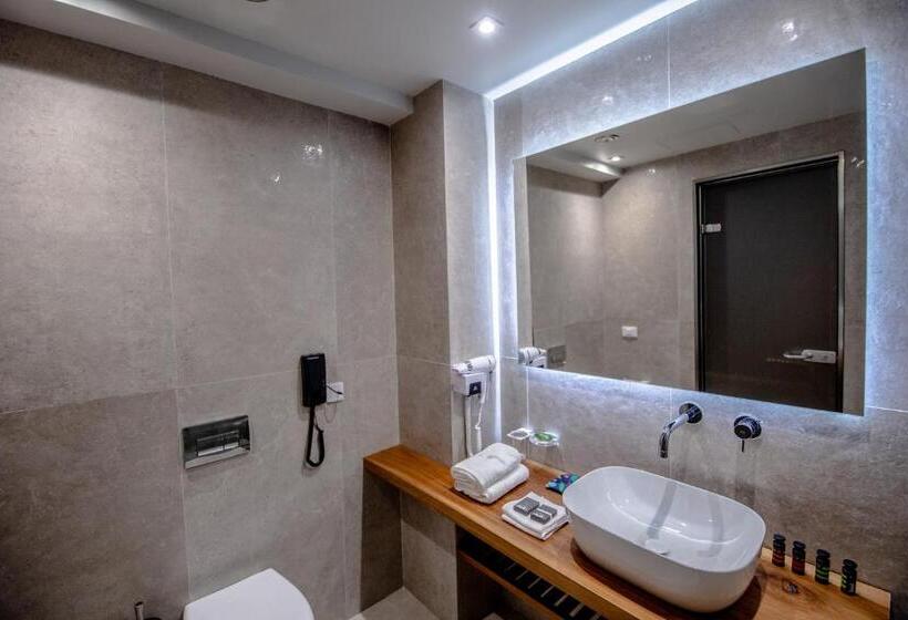 Семейный Номер Вид на Море, Messinian Icon