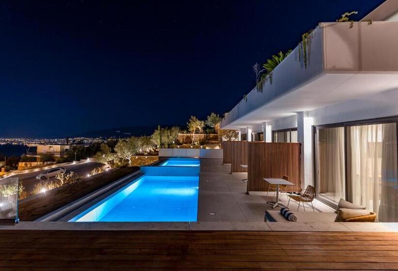 Семейный Номер Вид на Море, Messinian Icon