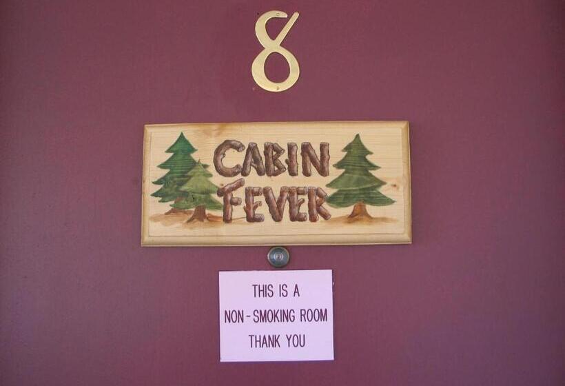 جناح غرفتين نوم, Flamingo Motel