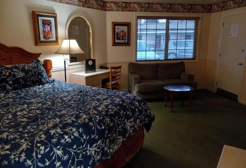 جناح ديلوكس, Flamingo Motel