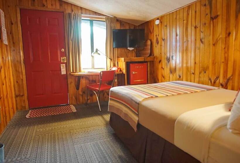 غرفة قياسية, Foot Of The Mountain Motel