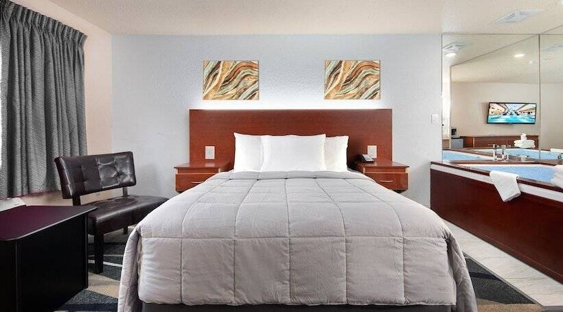 Люкс Повышенной Комфортности, Grand Marquis Waterpark Hotel & Suites