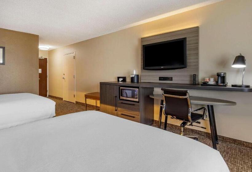 适合残疾人使用的标准间, Comfort Inn & Suites North Dallasaddison
