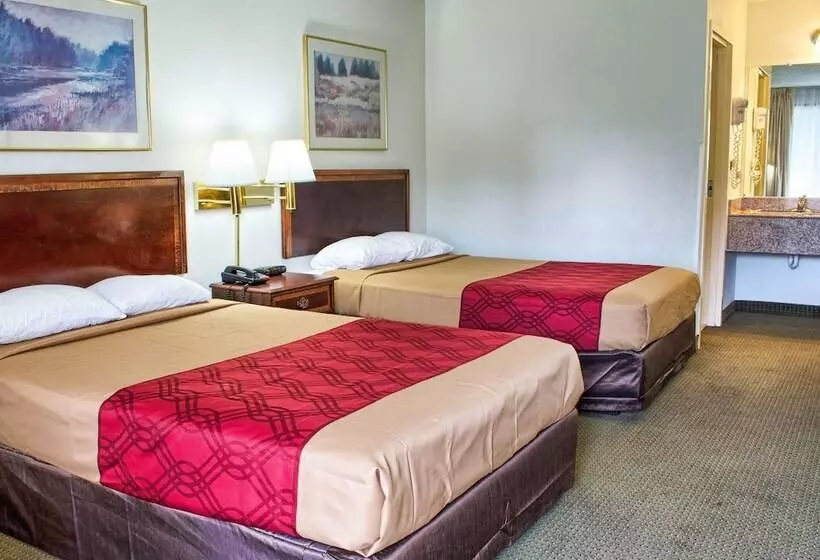 ２ダブルベッドのスタンダードルーム, Econo Lodge