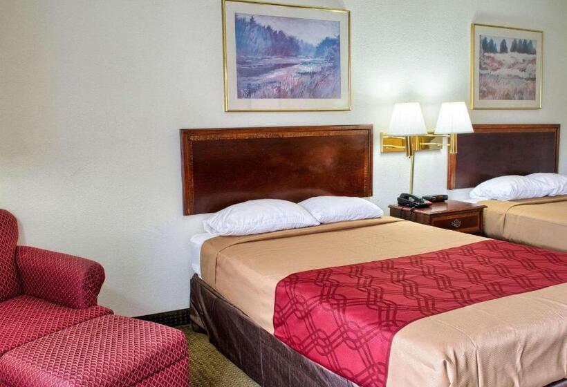 带2个双人床的标准工作室, Econo Lodge
