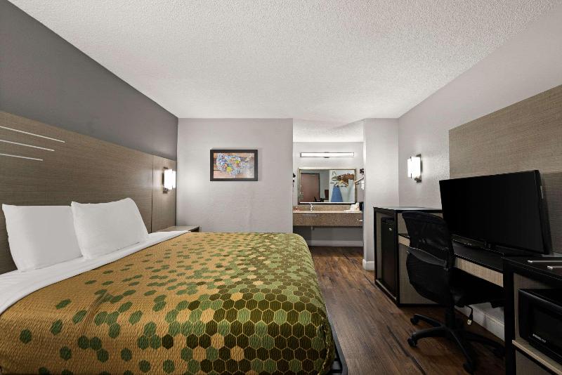 اتاق استاندارد با تخت بزرگ, Econo Lodge