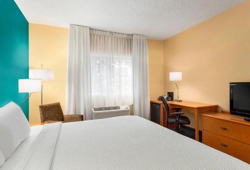 غرفة ديلوكس لذوى الاحتياجات الخاصة, Fairfield Inn Racine