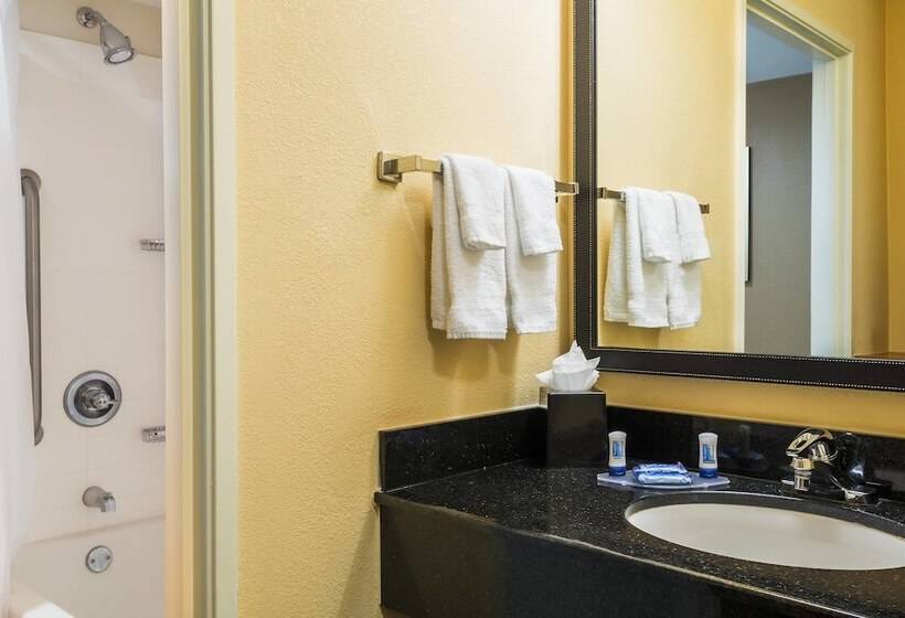 Номер Стандарт 2 Двуспальные Кровати, Fairfield Inn And Suites Mobile