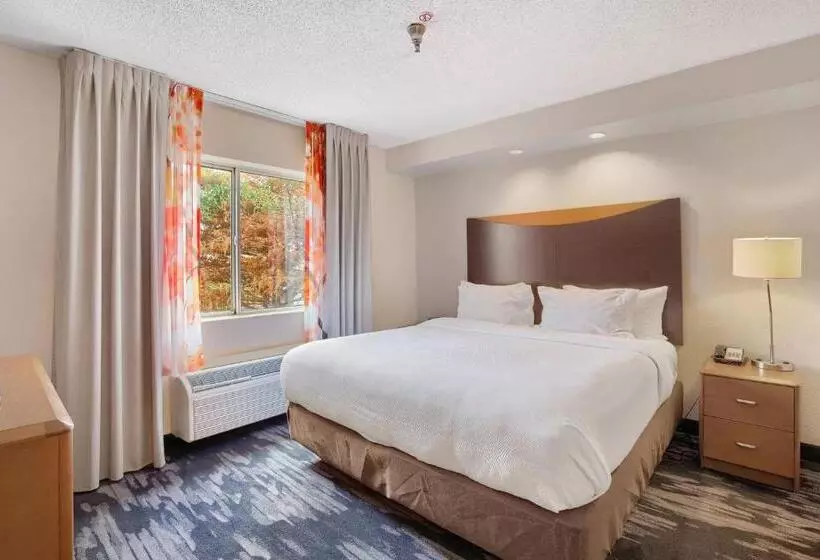 Standard-huone King-vuode, Fairfield Inn And Suites Mobile
