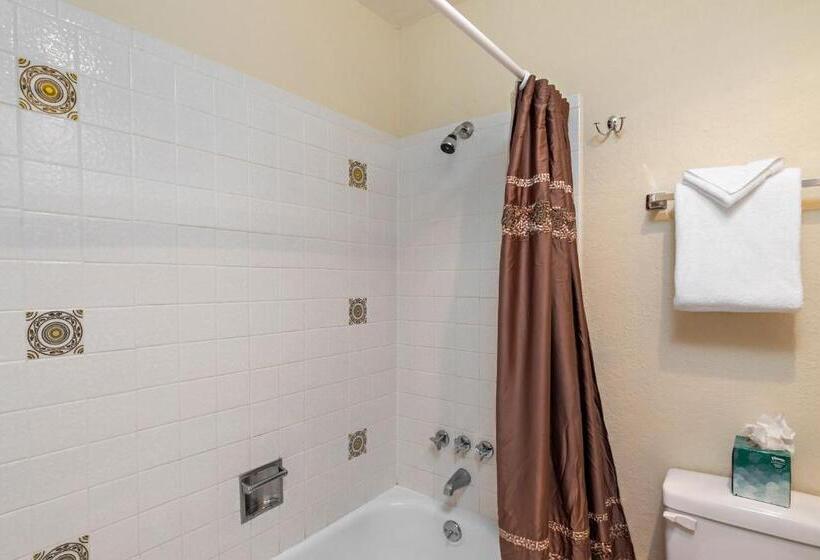 Апартаменты 2 Спальни, Fort Marcy Suites By All Seasons Resort Lodging