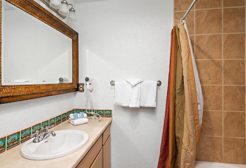 Апартаменты 3 Спальни, Fort Marcy Suites By All Seasons Resort Lodging