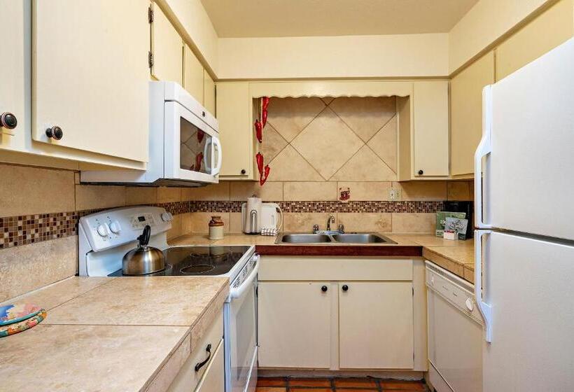 Апартаменты 1 Спальня, Fort Marcy Suites By All Seasons Resort Lodging